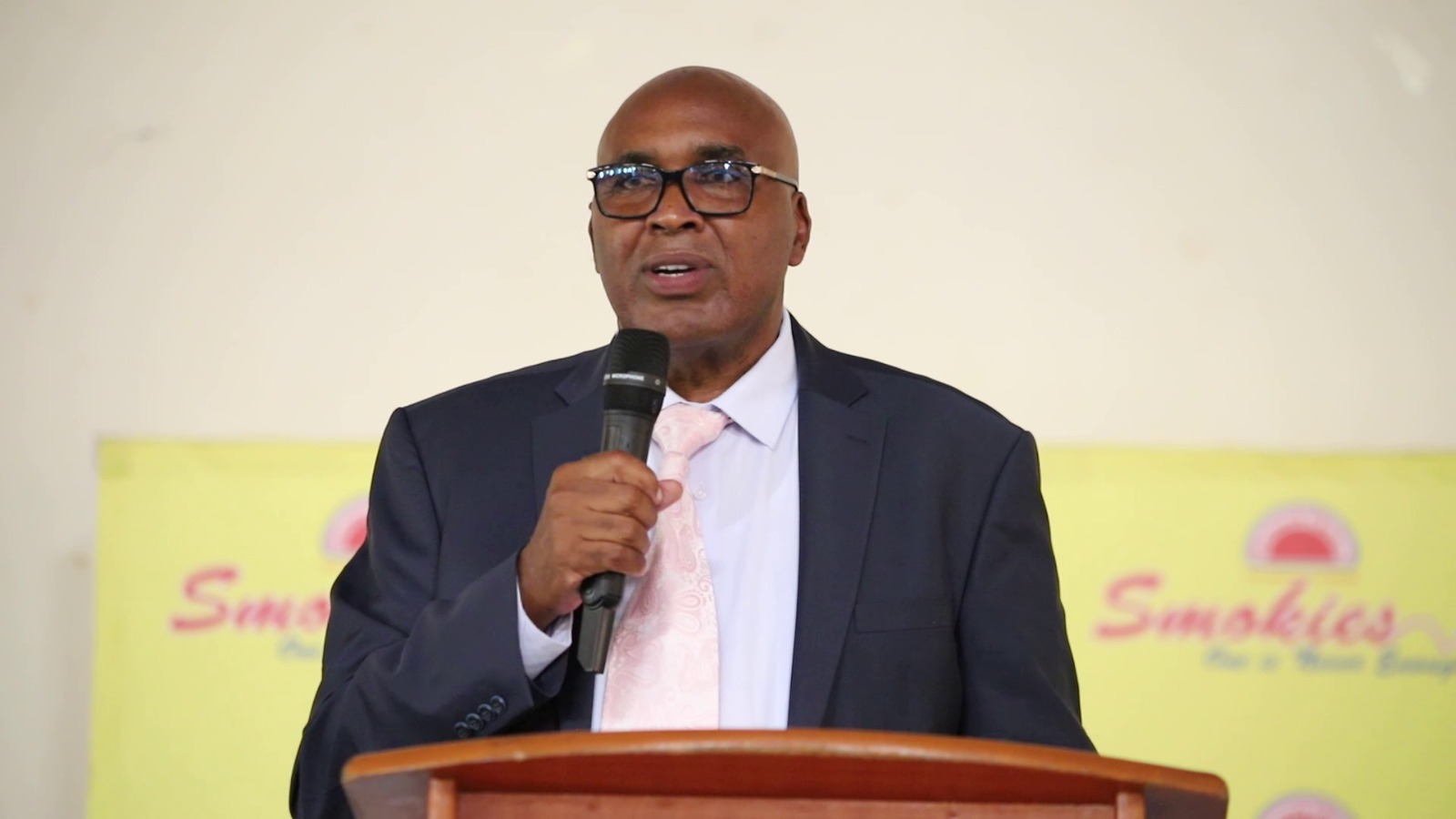 MKU founder and Board chairman, Prof Simon Gicharu, also KICD chairman, adressing Murang'a High School students, staff and alumni during a students mentoring and alumni meeting at the institution last weekend. Photo.
